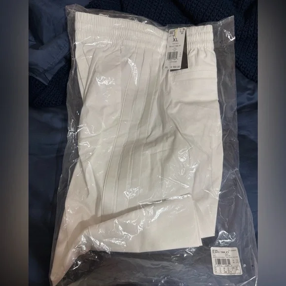 Adidas Beyond Track Pant – Women’s XL – White – NWT ♻️ - Picture 7 of 11
